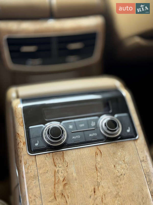 Седан Audi A8 2013 в Киеве