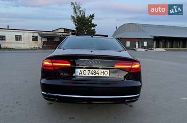 Седан Audi A8 2014 в 