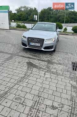 Седан Audi A8 2017 в 