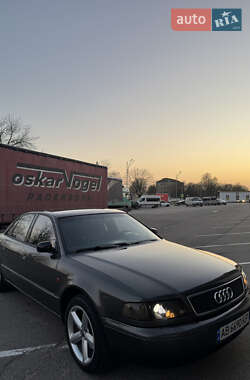 Седан Audi A8 1996 в 