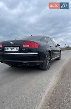 Седан Audi A8 2004 в 