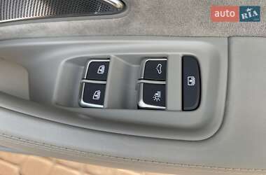 Седан Audi A8 2013 в 