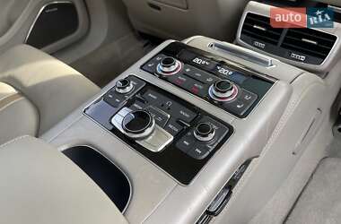 Седан Audi A8 2013 в 