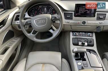 Седан Audi A8 2013 в 