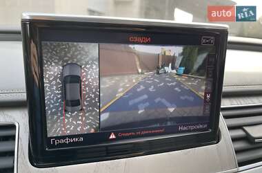 Седан Audi A8 2013 в 