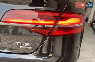 Седан Audi A8 2013 в 