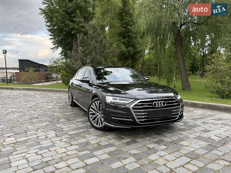 Седан Audi A8 2021 в Киеве