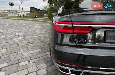 Седан Audi A8 2021 в 