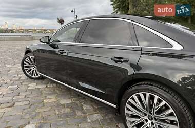 Седан Audi A8 2021 в 