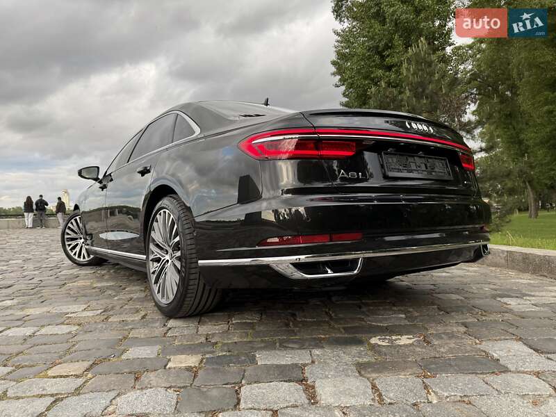 Седан Audi A8 2021 в Киеве