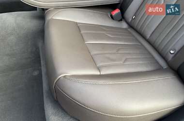 Седан Audi A8 2021 в 