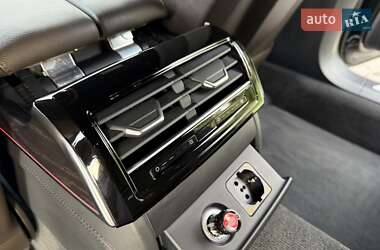 Седан Audi A8 2021 в 