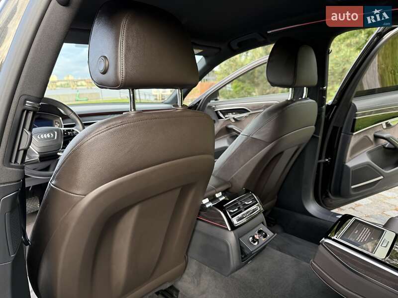 Седан Audi A8 2021 в Киеве