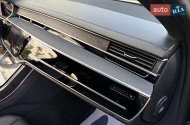 Седан Audi A8 2021 в 