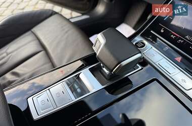 Седан Audi A8 2021 в 