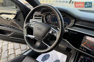 Седан Audi A8 2021 в 