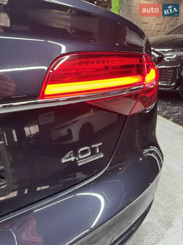Седан Audi A8 2016 в Одессе