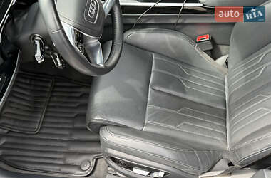 Седан Audi A8 2019 в 