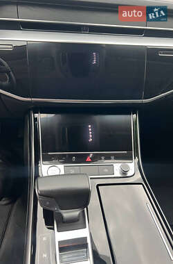 Седан Audi A8 2019 в 