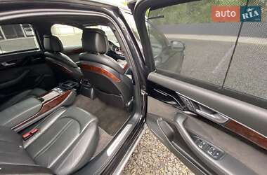 Седан Audi A8 2012 в 