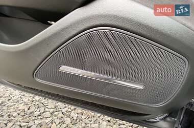 Седан Audi A8 2012 в 