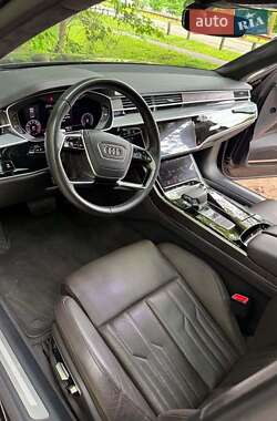 Седан Audi A8 2019 в 
