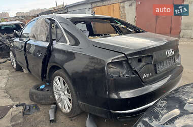 Седан Audi A8 2013 в 