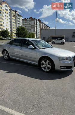 Седан Audi A8 2009 в 