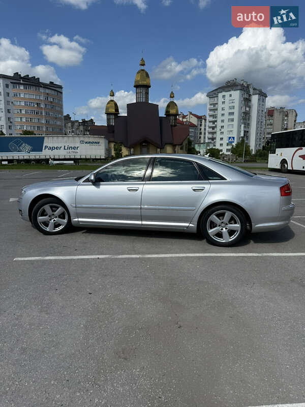 Седан Audi A8 2009 в Івано-Франківську