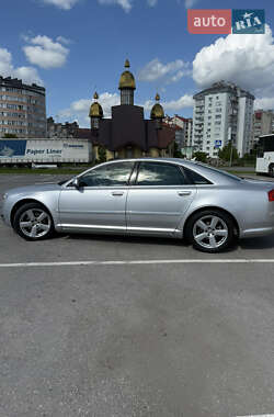 Седан Audi A8 2009 в 