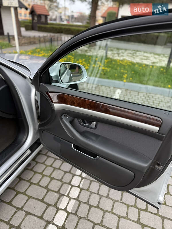 Седан Audi A8 2009 в Івано-Франківську