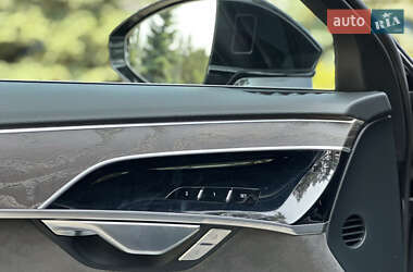 Седан Audi A8 2021 в 
