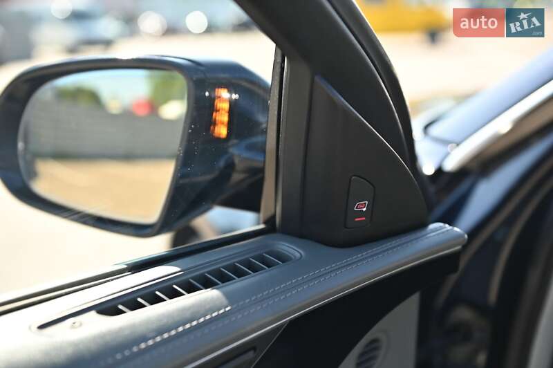 Седан Audi A8 2010 в Рівному
