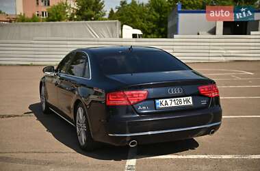 Седан Audi A8 2010 в 