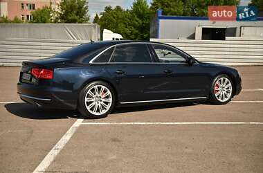 Седан Audi A8 2010 в 