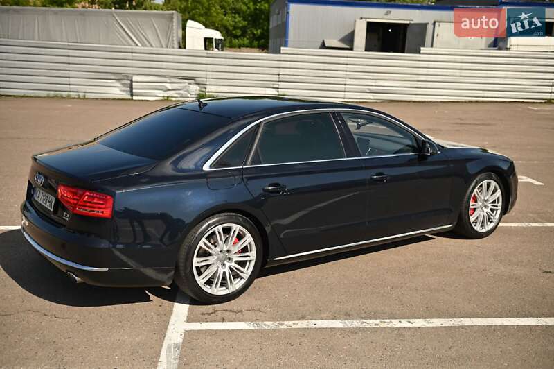 Седан Audi A8 2010 в Рівному