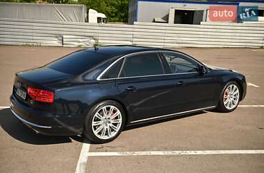 Седан Audi A8 2010 в 