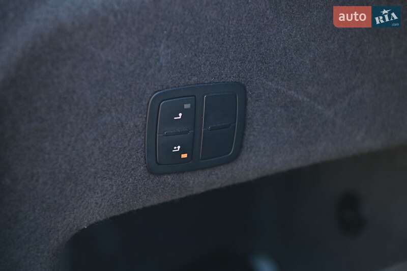 Седан Audi A8 2010 в Рівному