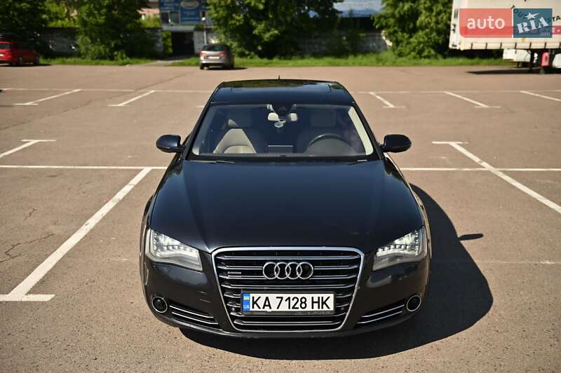 Седан Audi A8 2010 в Рівному