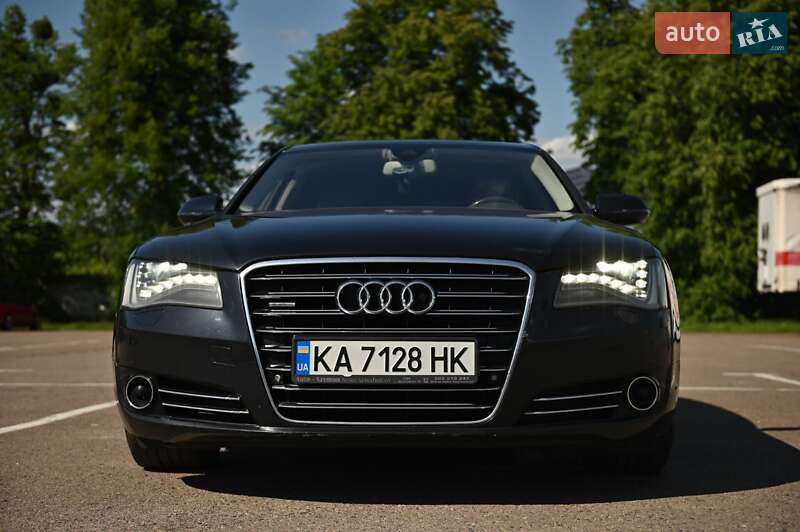 Седан Audi A8 2010 в 