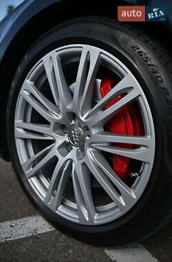 Седан Audi A8 2010 в 