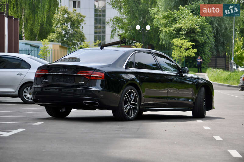 Седан Audi A8 2017 в Киеве