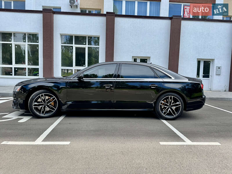 Седан Audi A8 2017 в Киеве