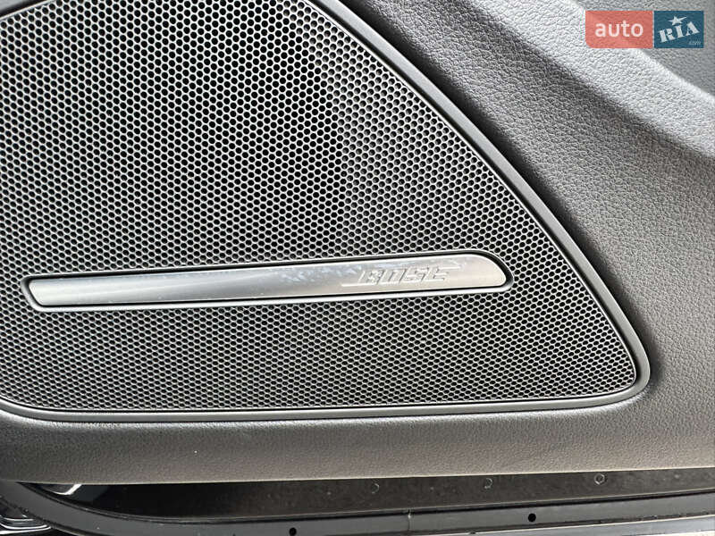 Седан Audi A8 2017 в Киеве