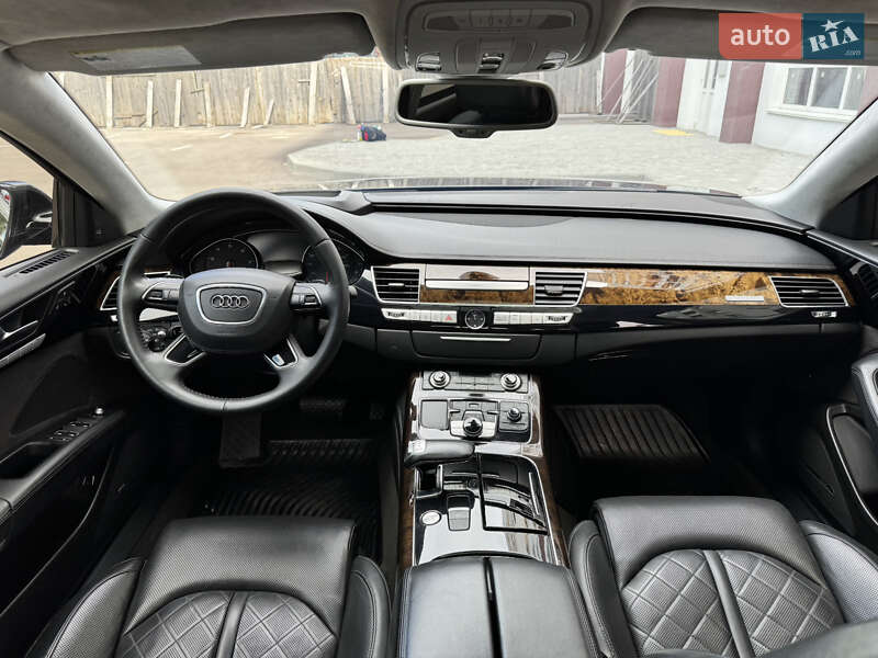 Седан Audi A8 2017 в Киеве