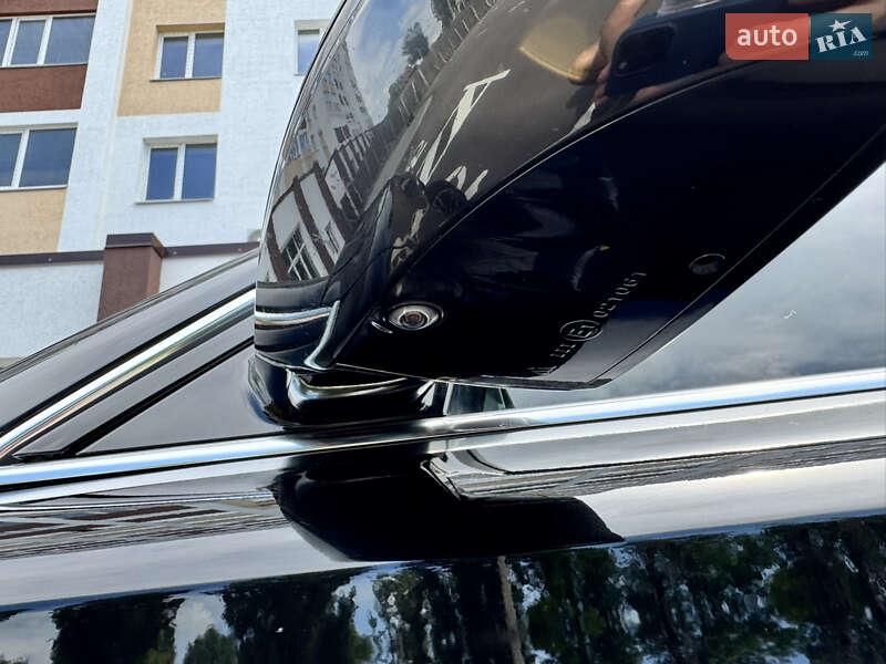 Седан Audi A8 2017 в Киеве