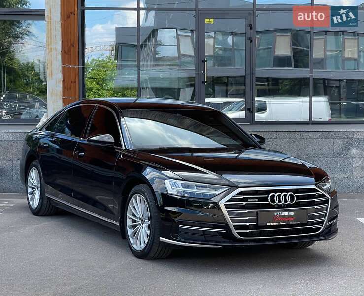 Седан Audi A8 2021 в 