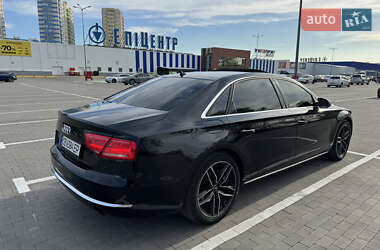 Седан Audi A8 2012 в 