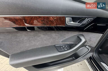 Седан Audi A8 2012 в 