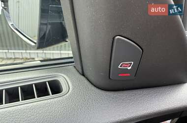 Седан Audi A8 2017 в 